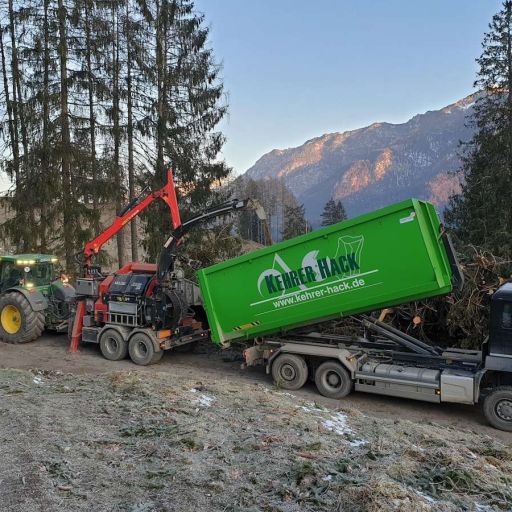 KEHRER HACK – Ihr Partner für Lohnhäckseln in Bayern